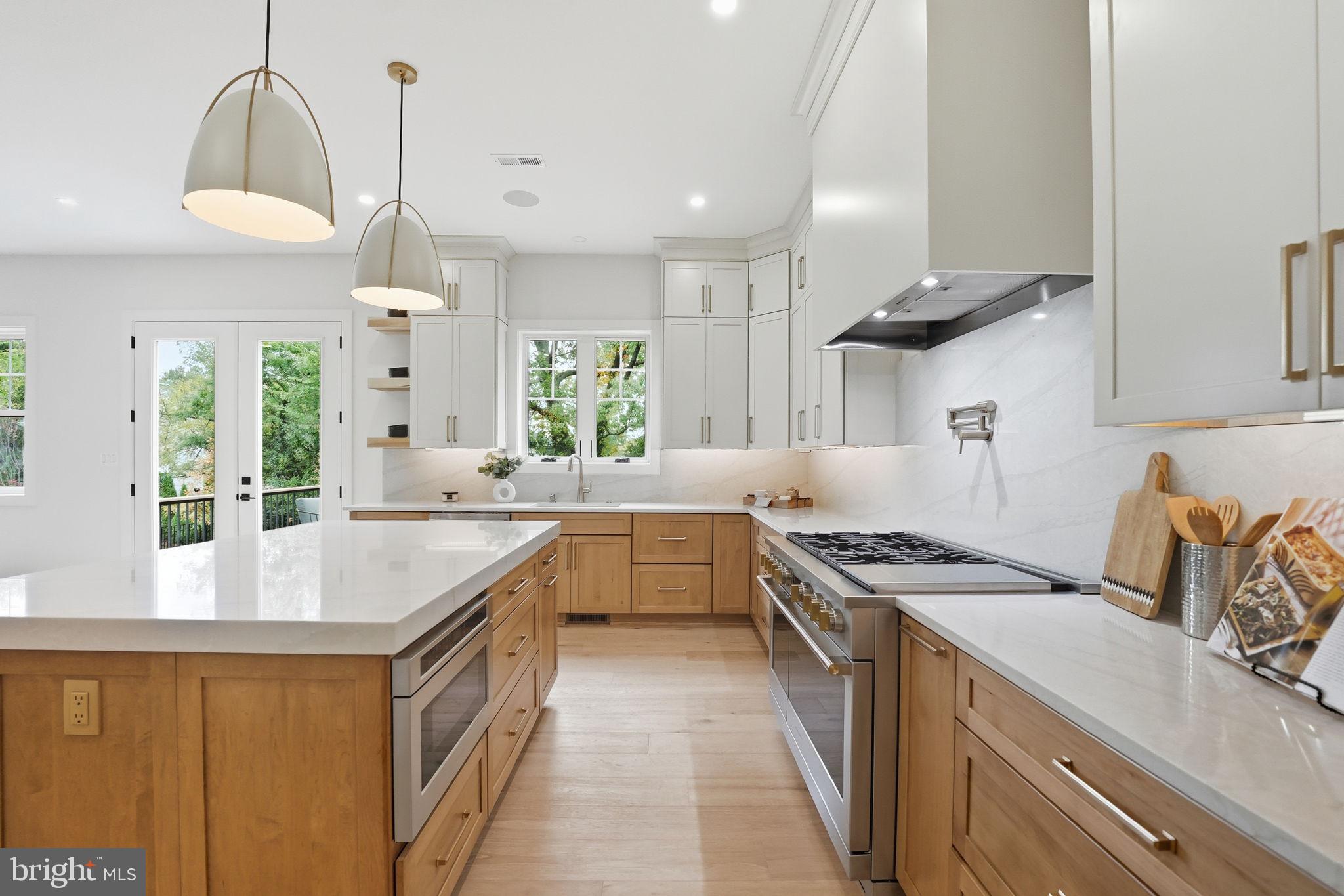 PIMMIT HILLS - Residential