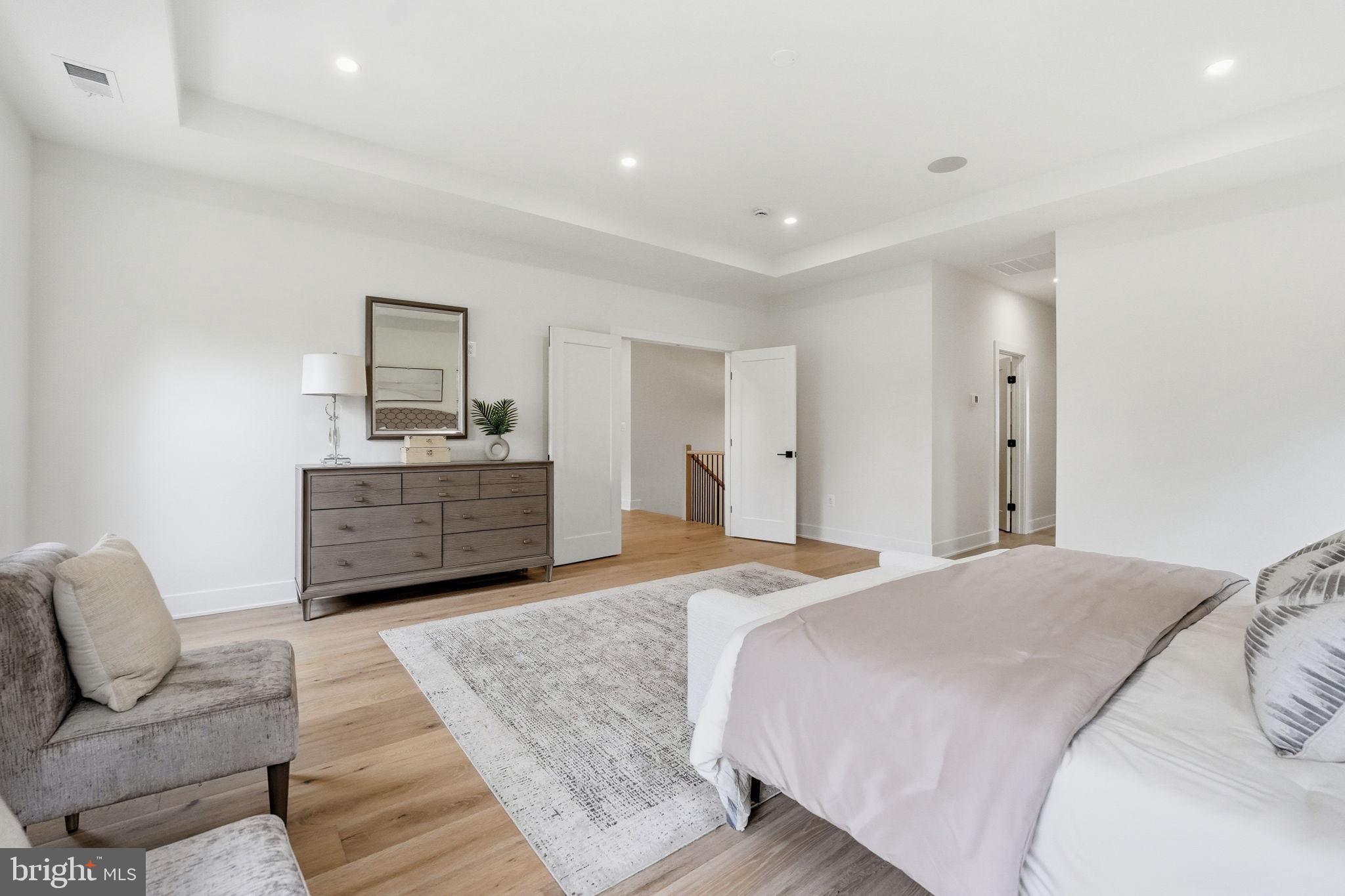 PIMMIT HILLS - Residential