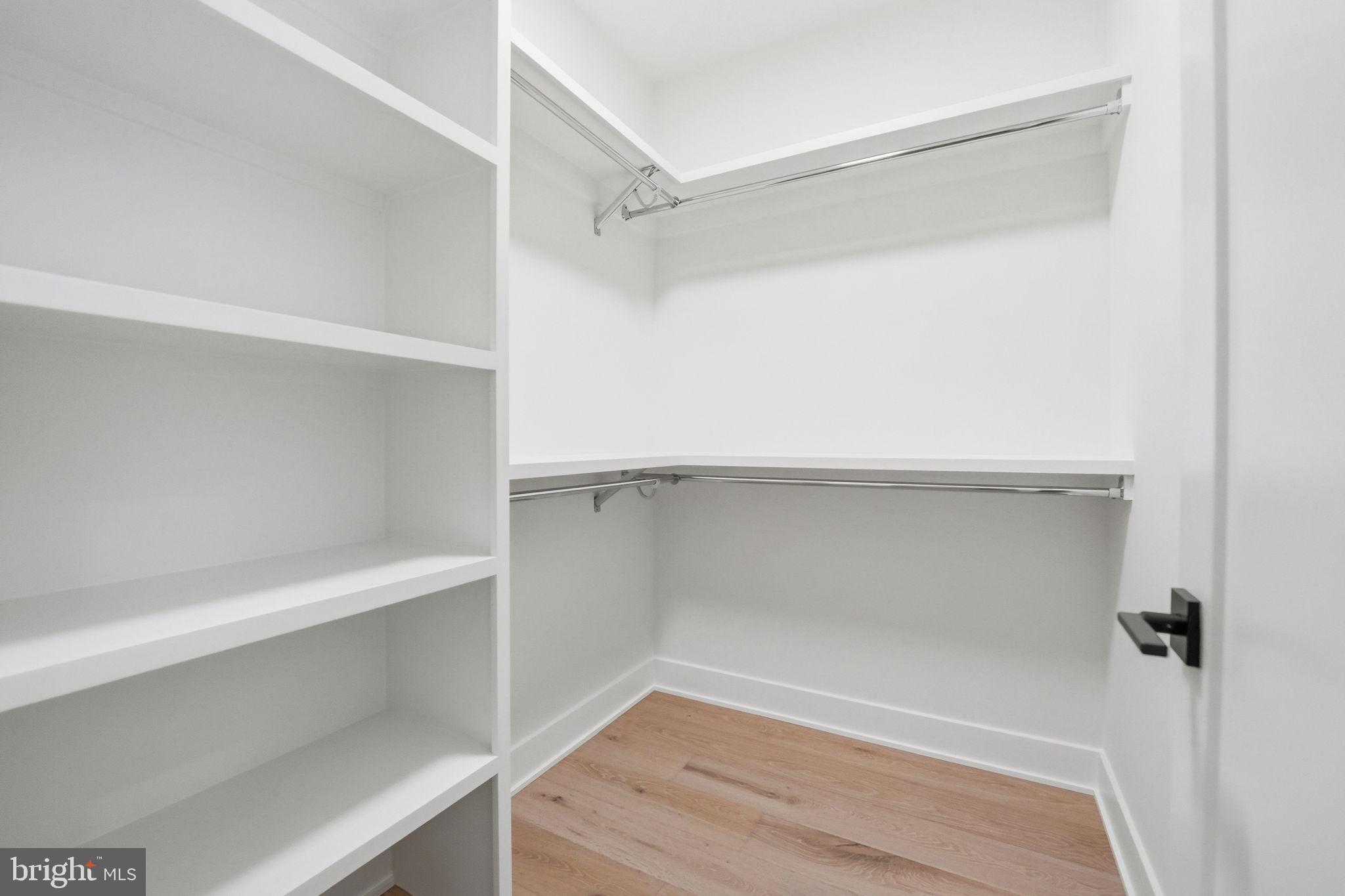 PIMMIT HILLS - Residential