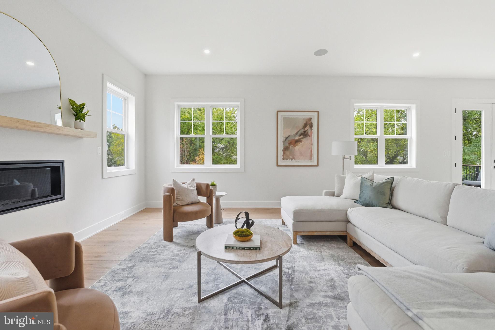 PIMMIT HILLS - Residential