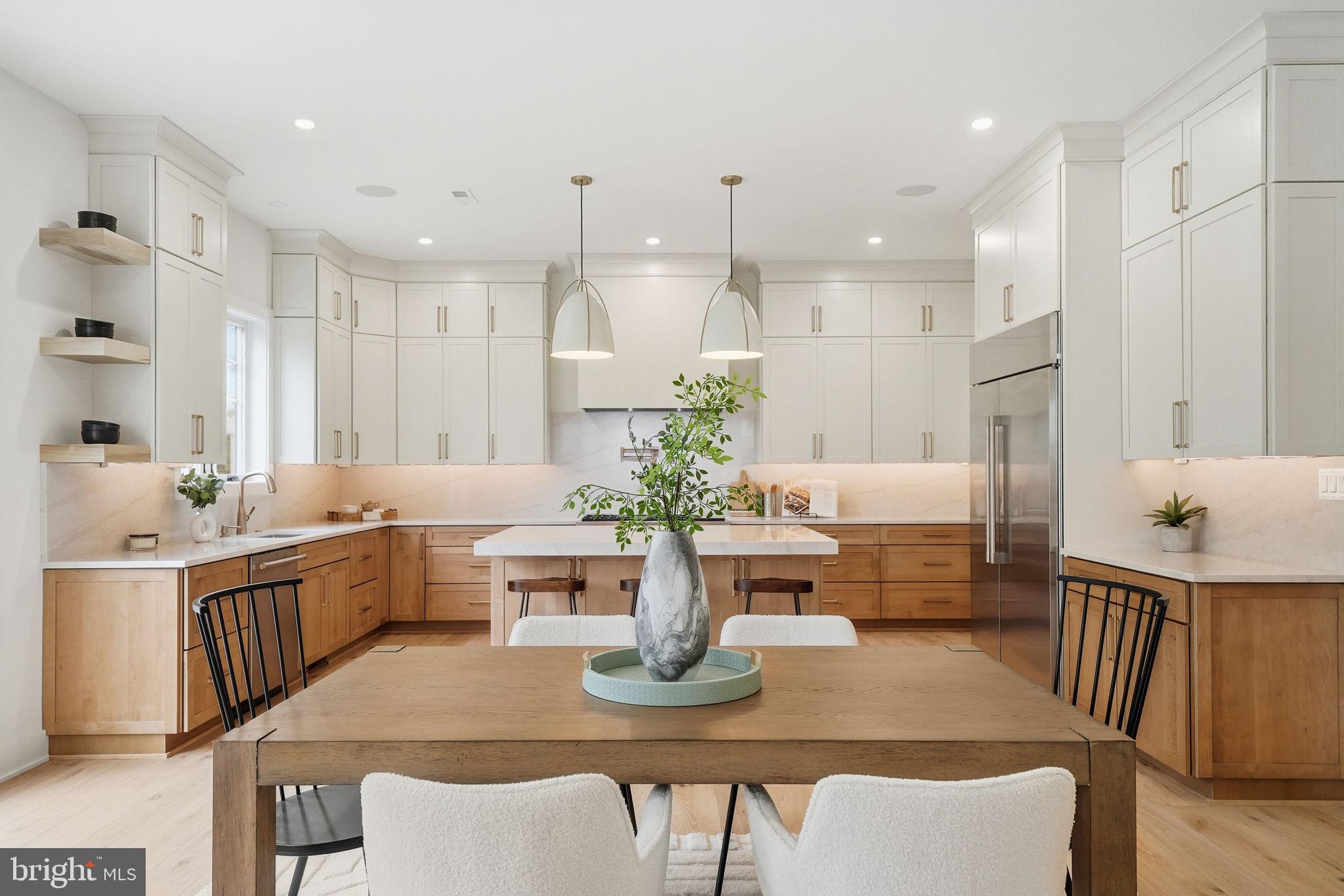 PIMMIT HILLS - Residential