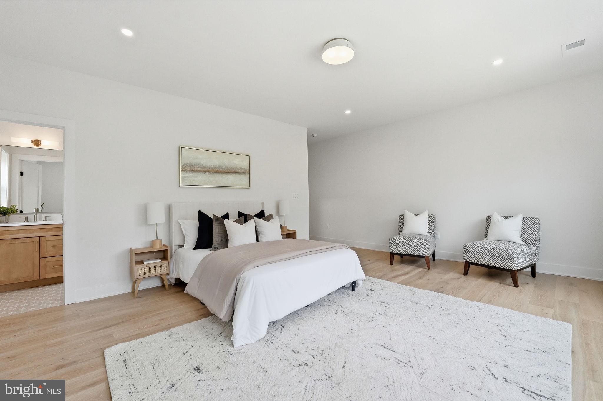 PIMMIT HILLS - Residential