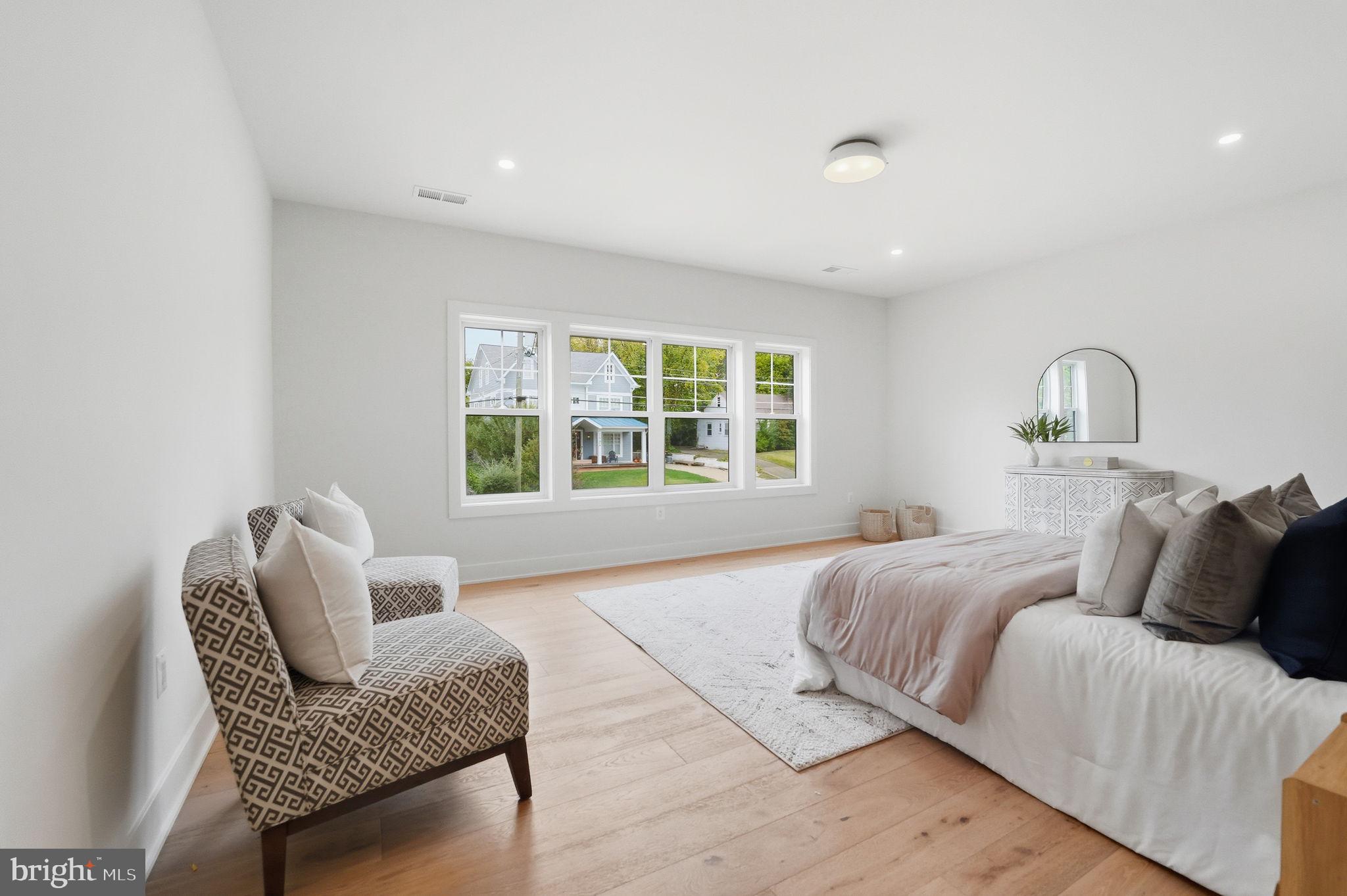 PIMMIT HILLS - Residential