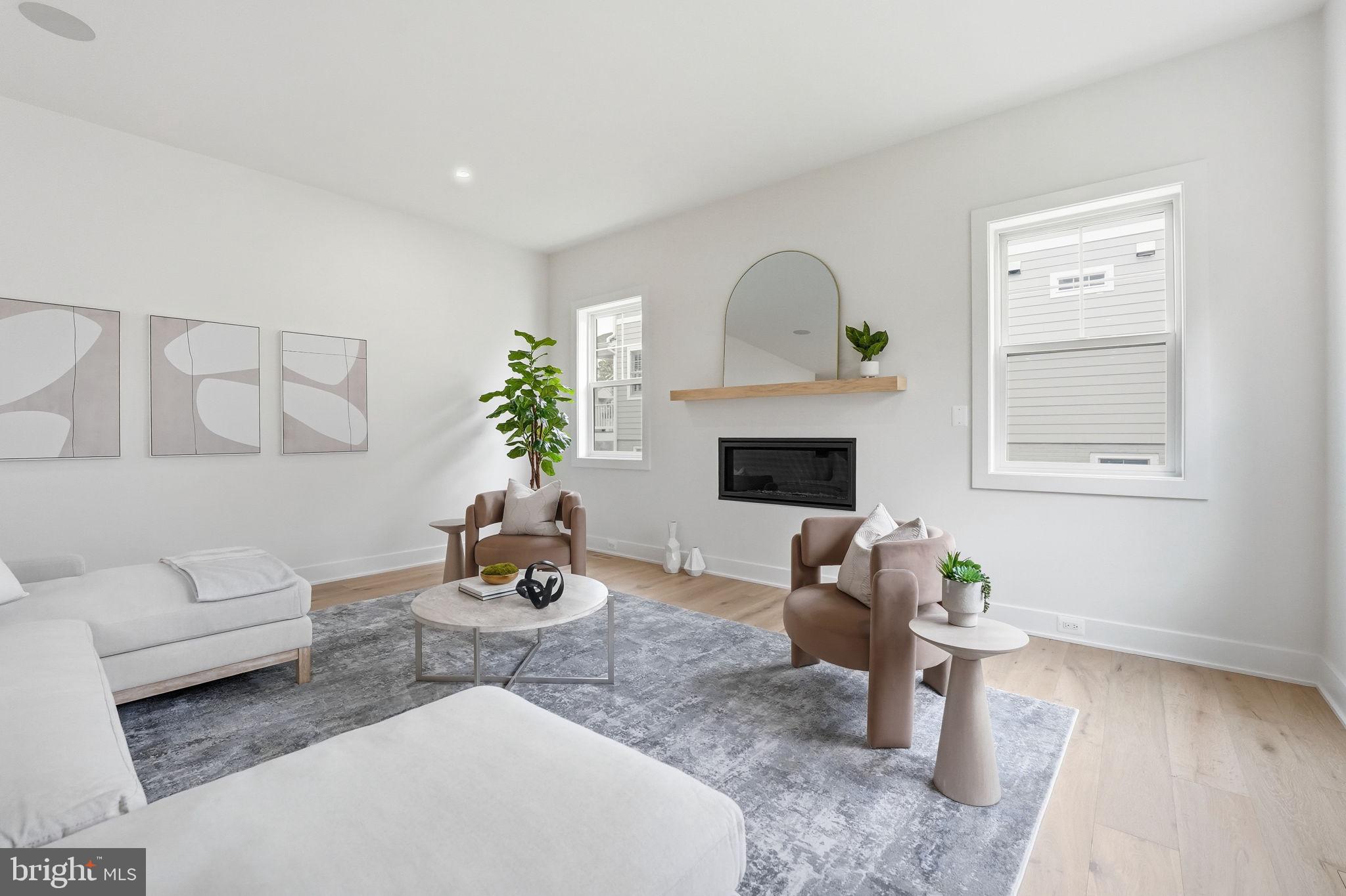 PIMMIT HILLS - Residential