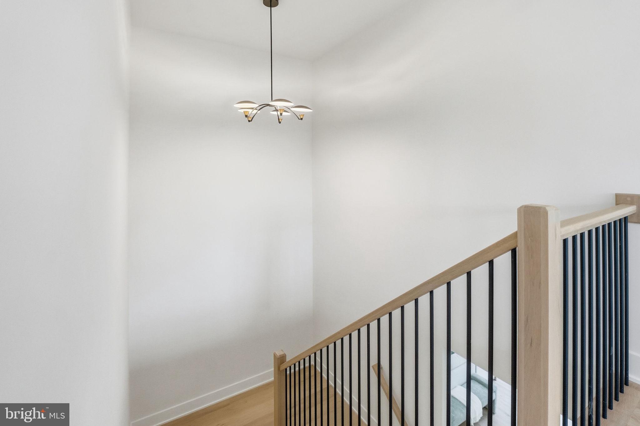 PIMMIT HILLS - Residential