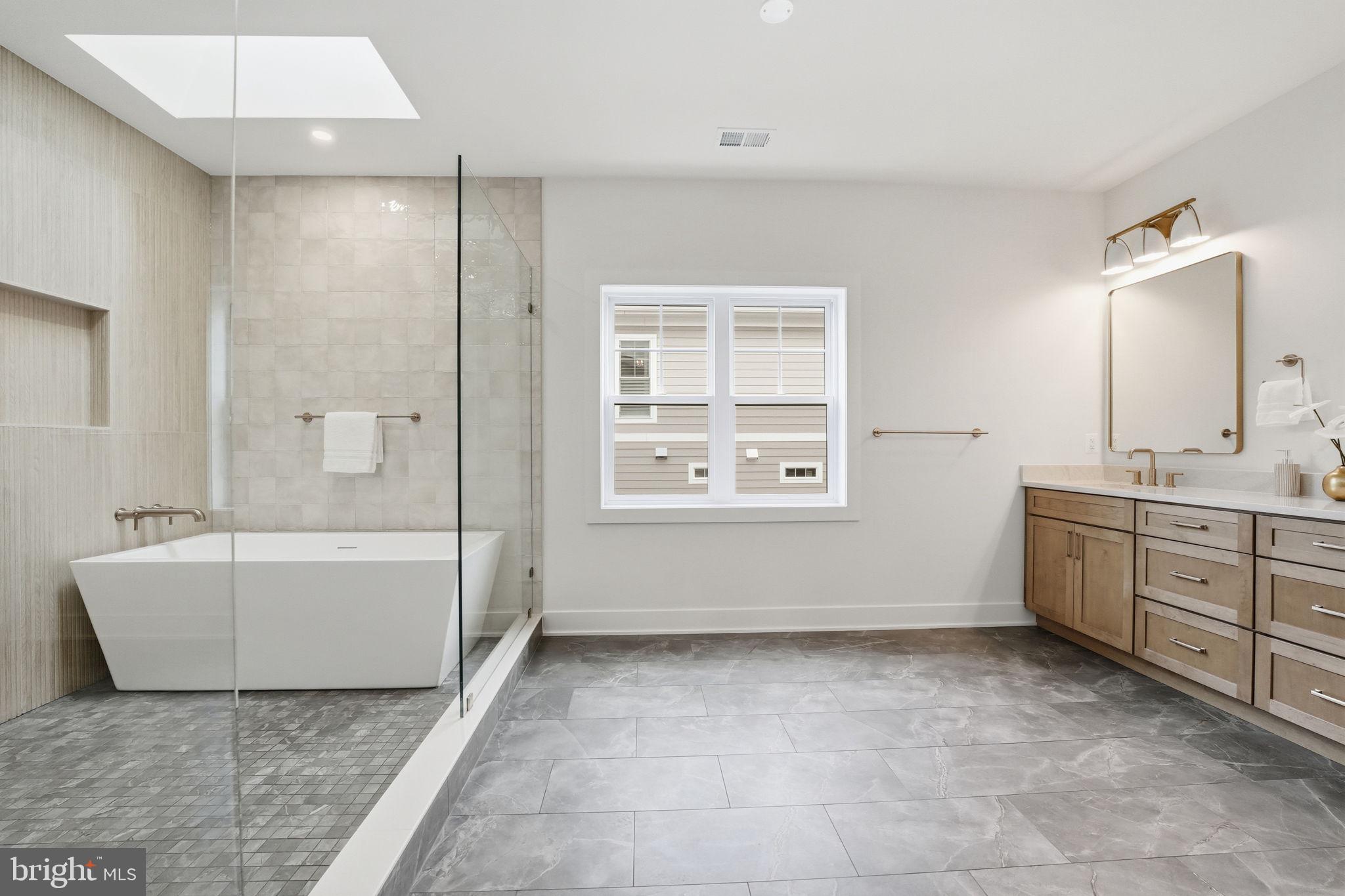 PIMMIT HILLS - Residential