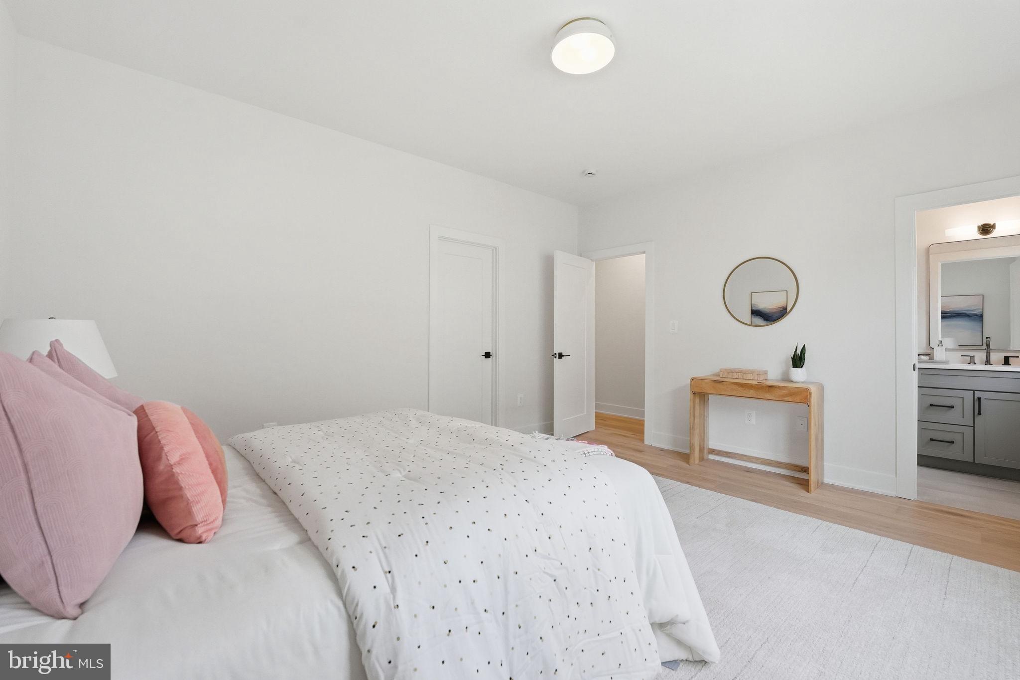 PIMMIT HILLS - Residential