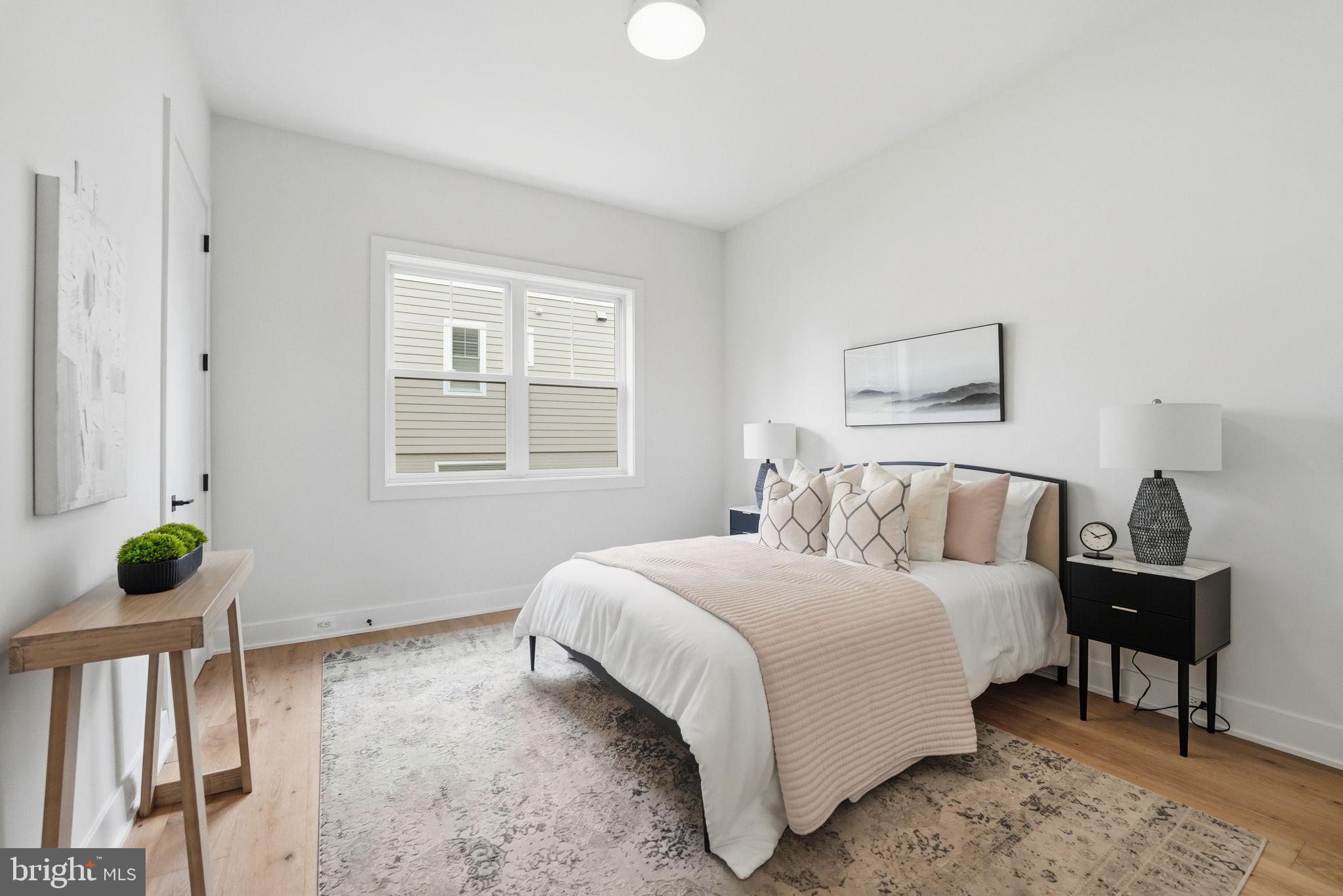 PIMMIT HILLS - Residential