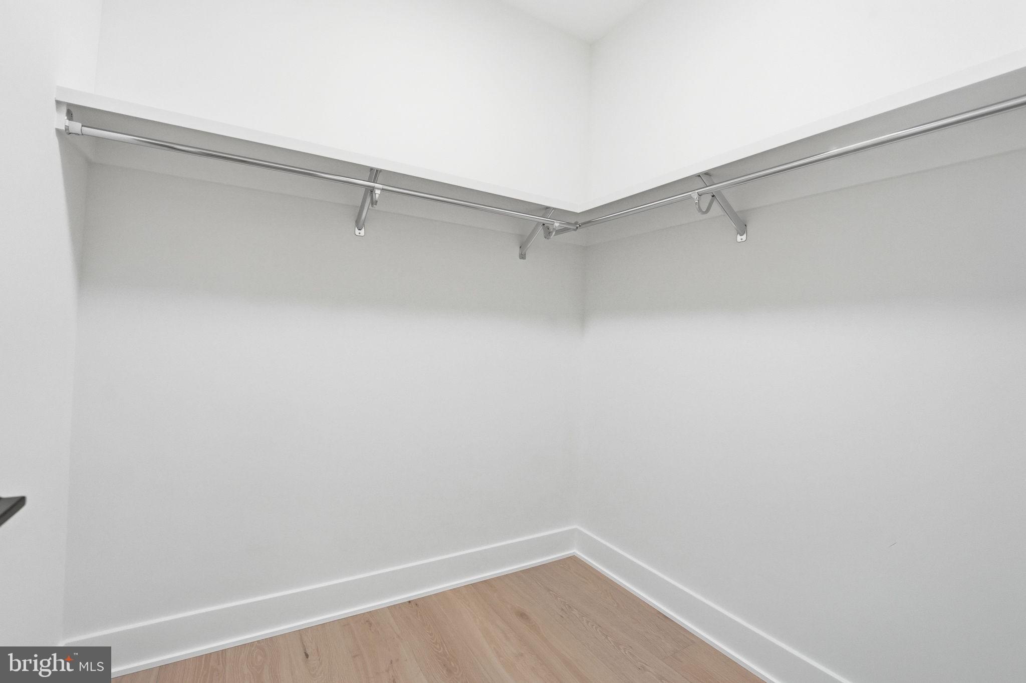 PIMMIT HILLS - Residential