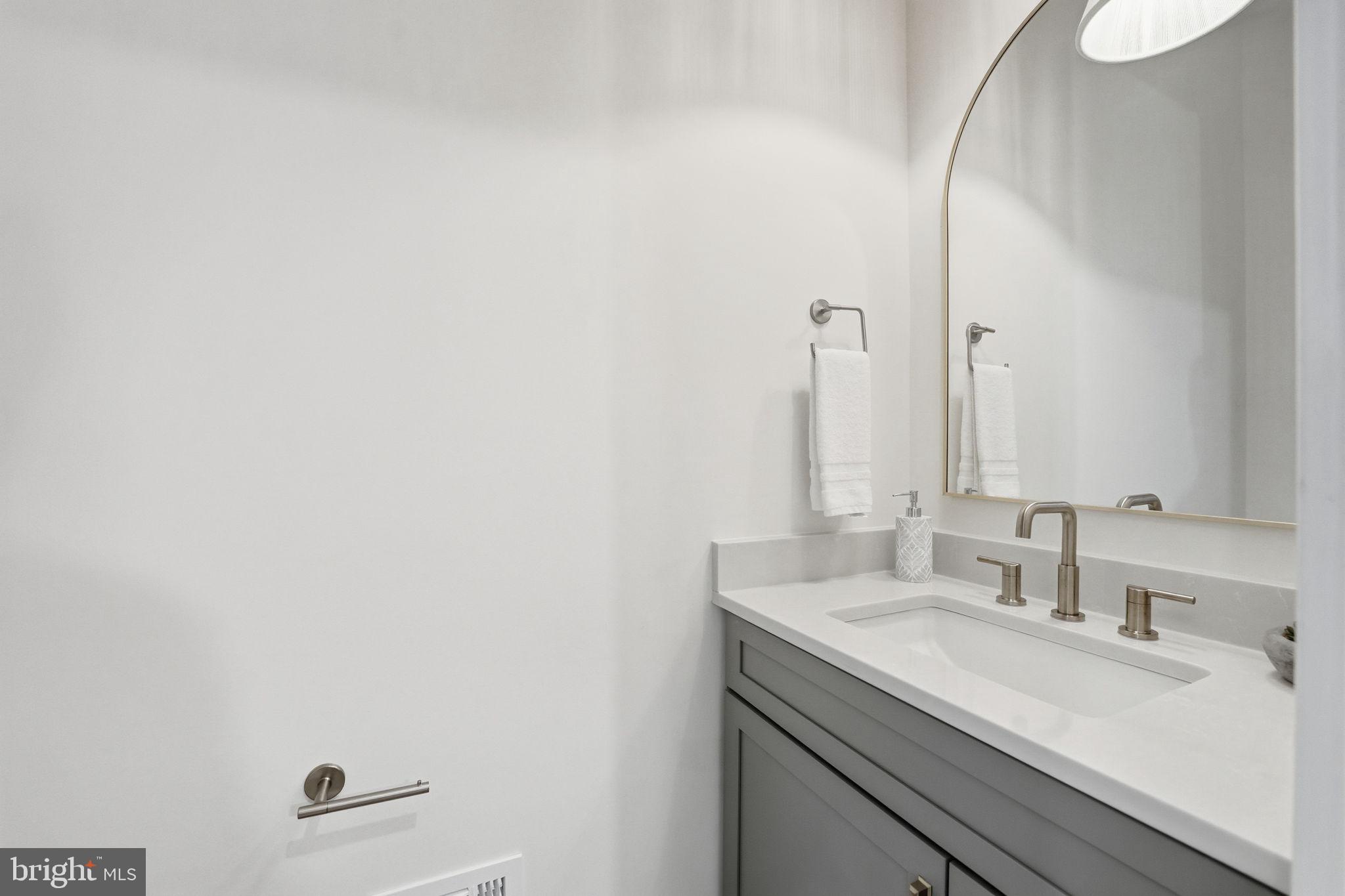 PIMMIT HILLS - Residential