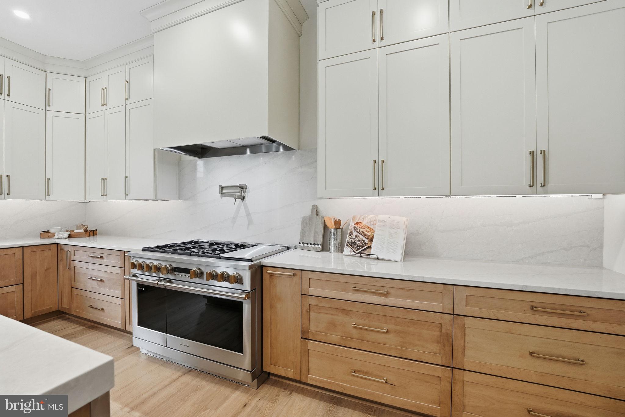 PIMMIT HILLS - Residential