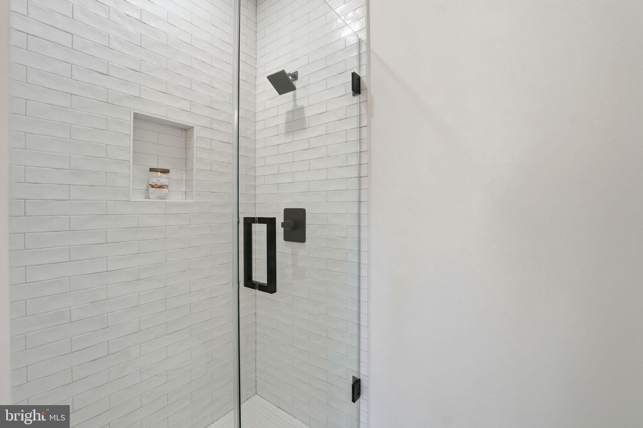 PIMMIT HILLS - Residential