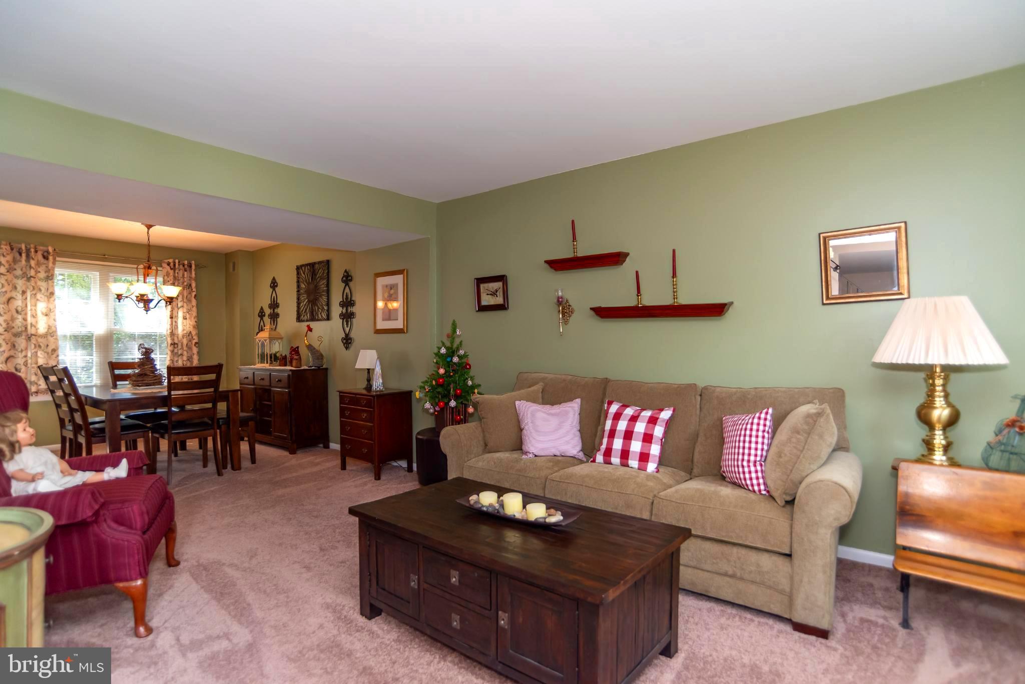 6709 PICKWICK COURT