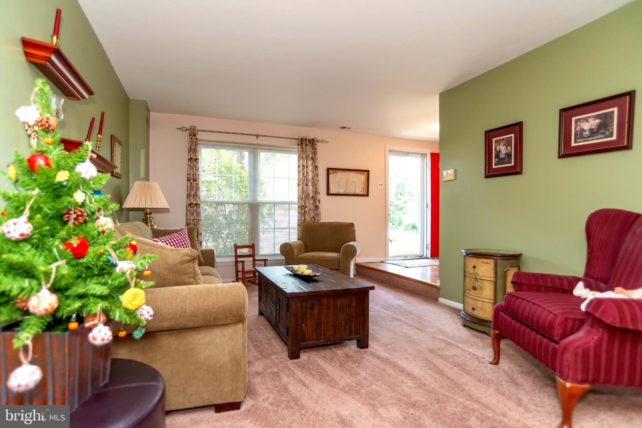6709 PICKWICK COURT