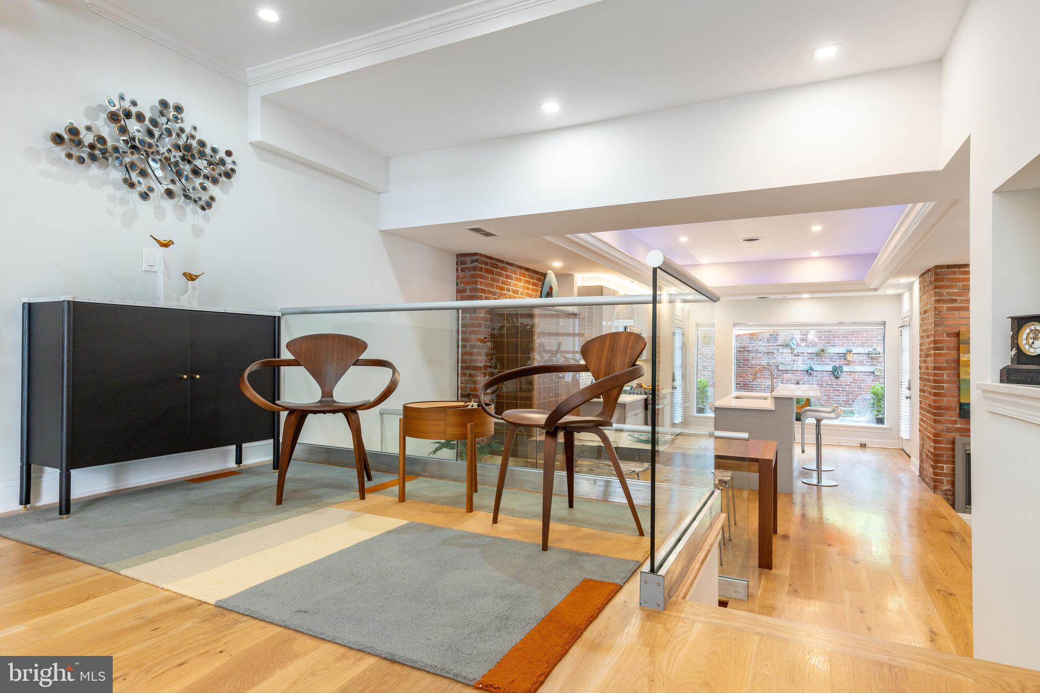 SOCIETY HILL - Residential