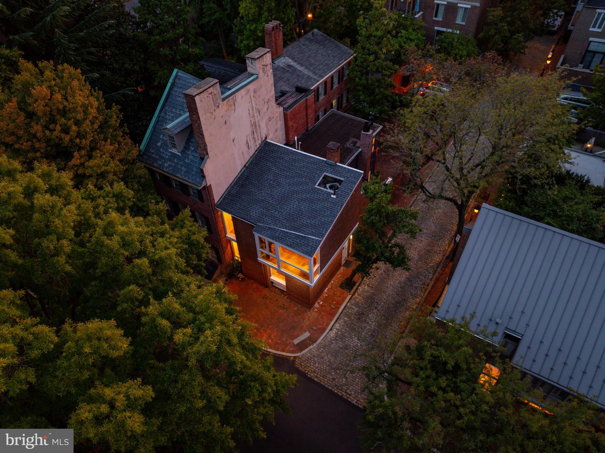 SOCIETY HILL - Residential