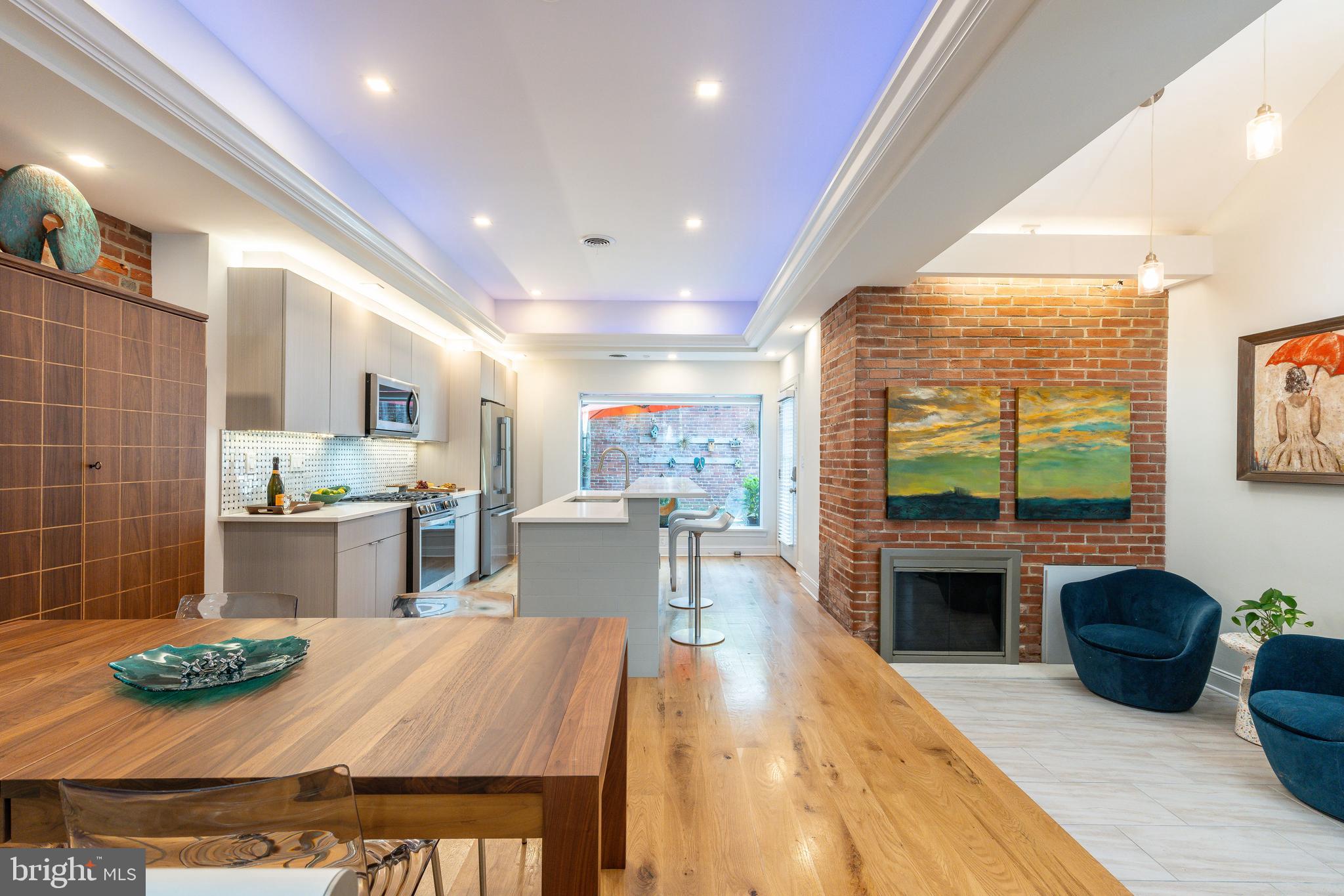 SOCIETY HILL - Residential