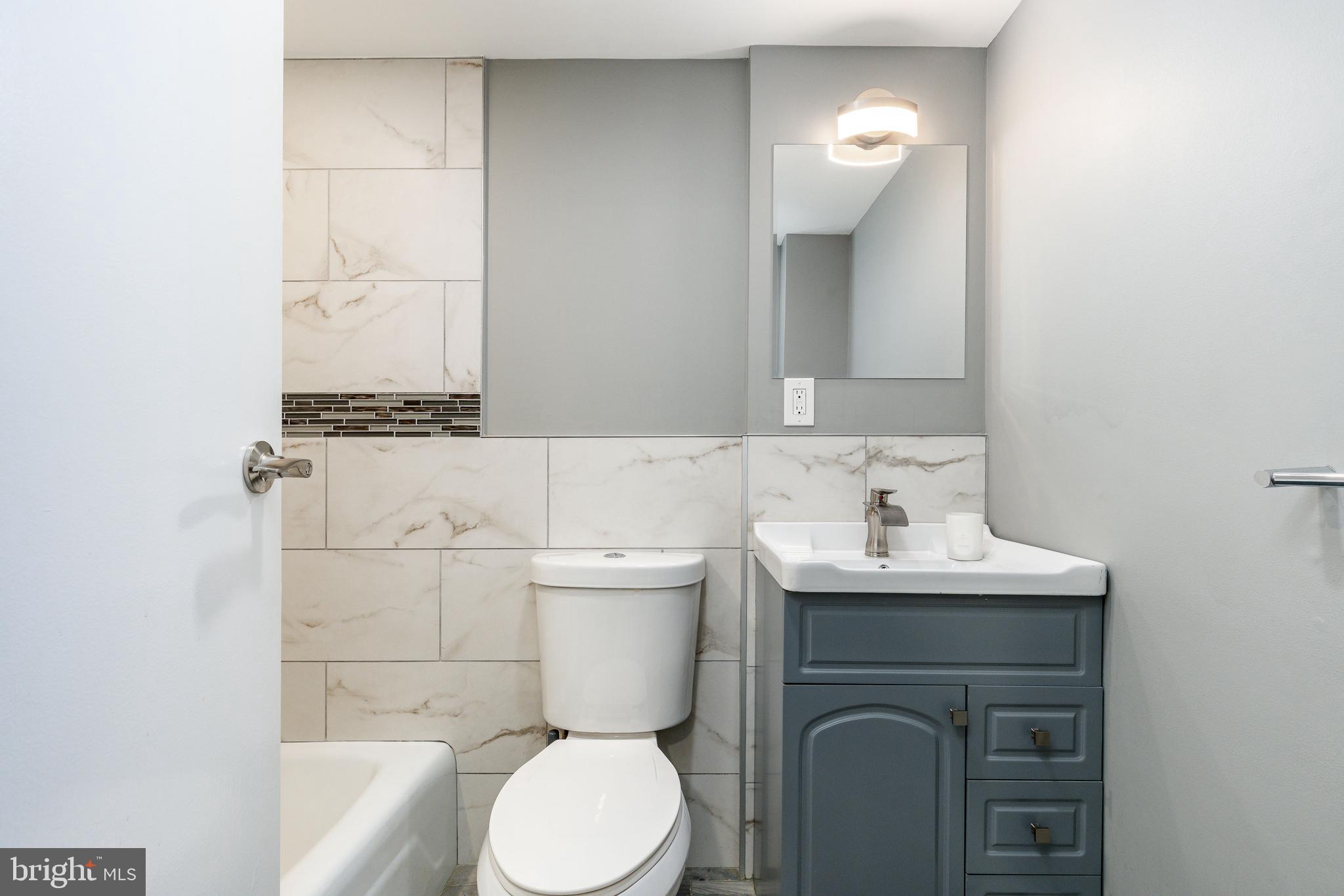 SOCIETY HILL - Residential