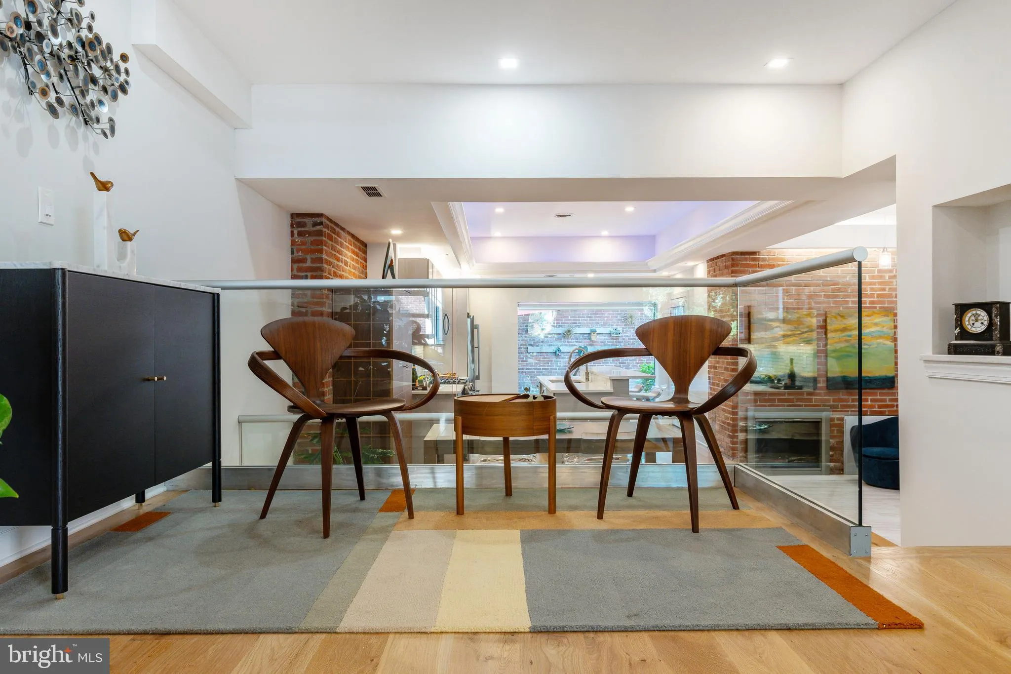 Philadelphia, Pennsylvania 19106, United States, 2 Bedrooms Bedrooms, ,3 BathroomsBathrooms,Residential,Pending,212247