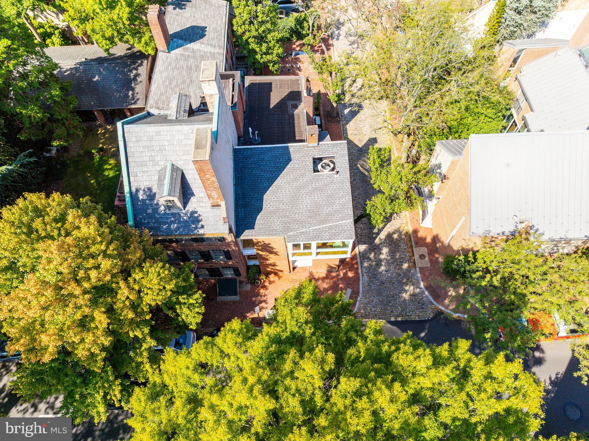 SOCIETY HILL - Residential