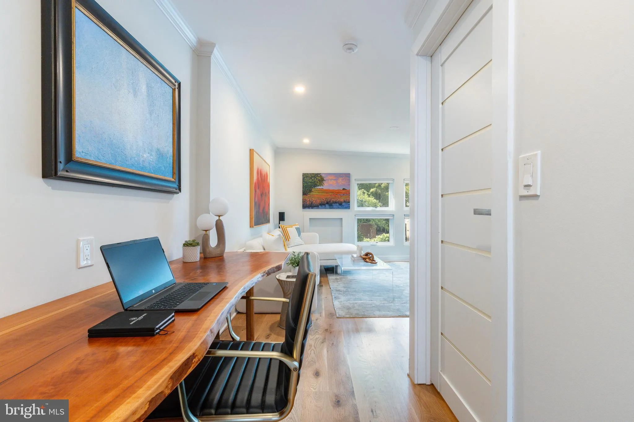 Philadelphia, Pennsylvania 19106, United States, 2 Bedrooms Bedrooms, ,3 BathroomsBathrooms,Residential,Pending,212247