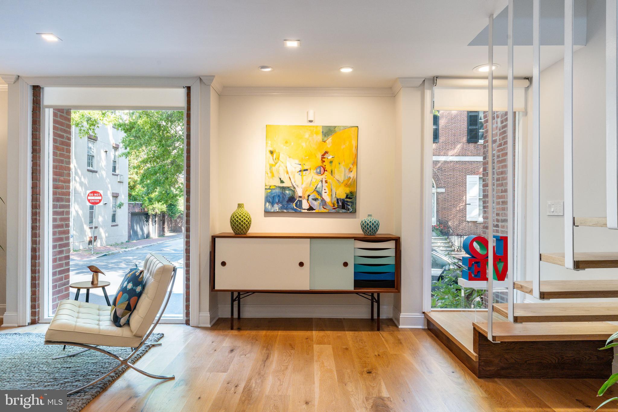 SOCIETY HILL - Residential