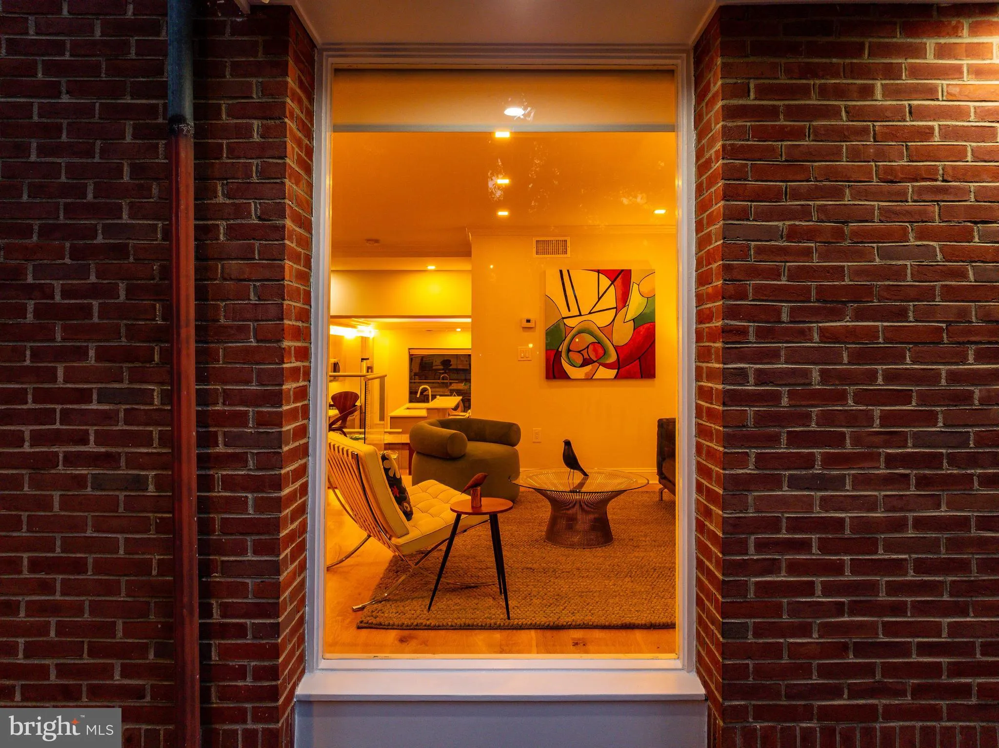 Philadelphia, Pennsylvania 19106, United States, 2 Bedrooms Bedrooms, ,3 BathroomsBathrooms,Residential,Pending,212247