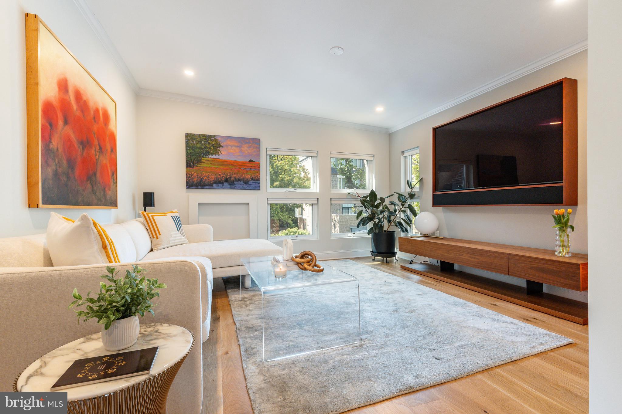 SOCIETY HILL - Residential