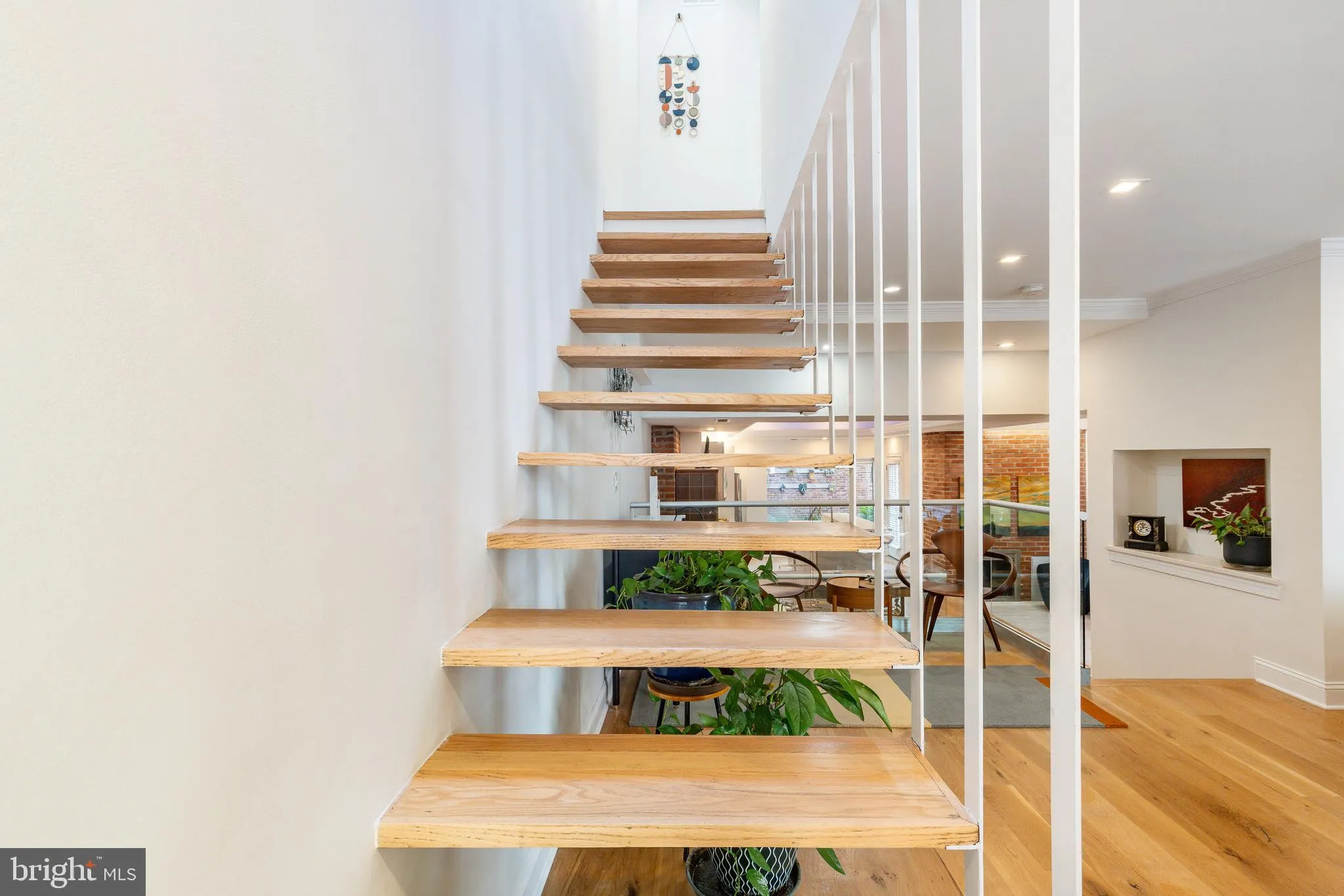 Philadelphia, Pennsylvania 19106, United States, 2 Bedrooms Bedrooms, ,3 BathroomsBathrooms,Residential,Pending,212247