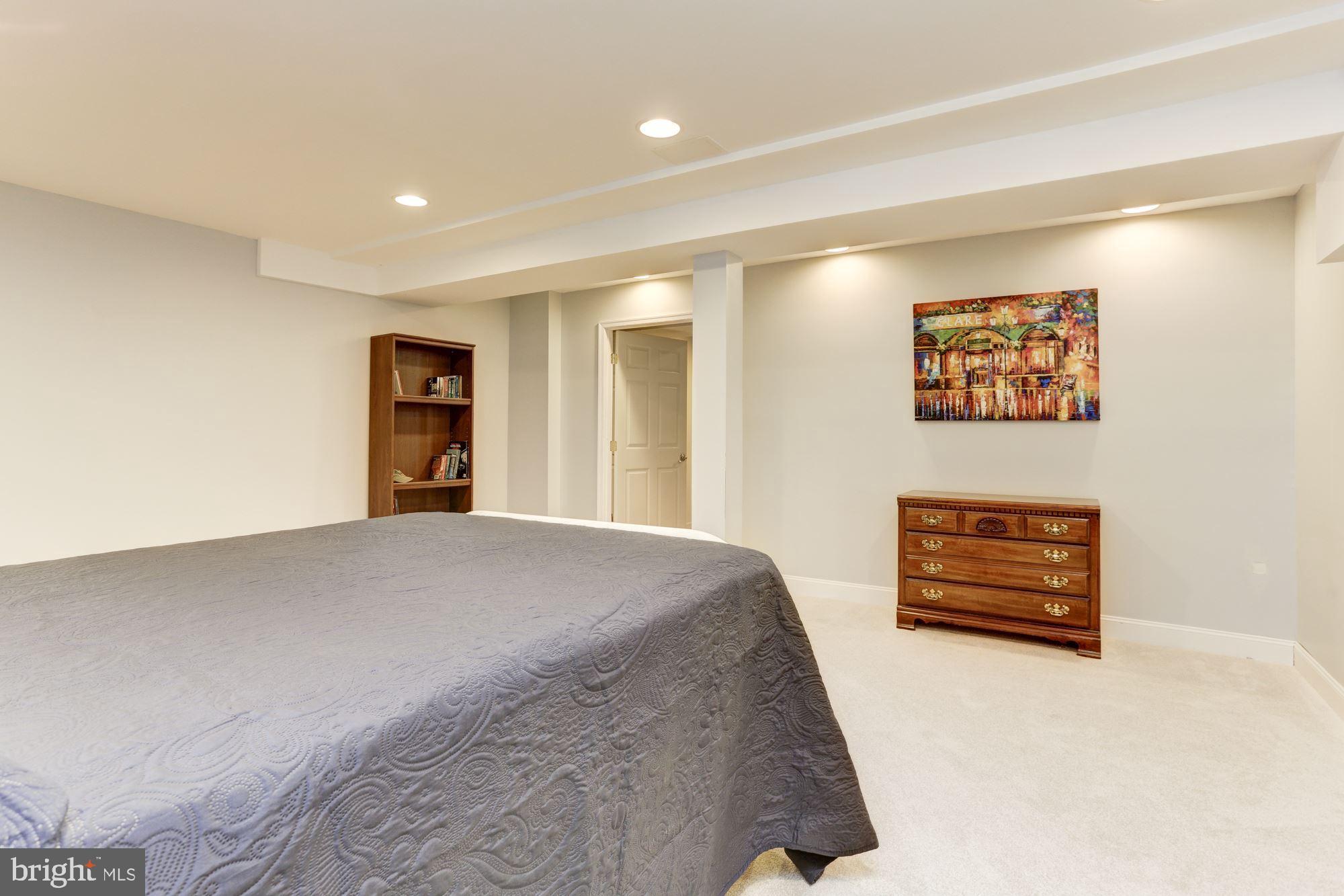 HICKORY RIDGE - Residential