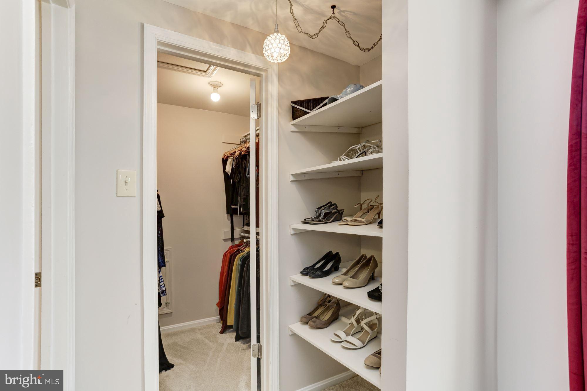 HICKORY RIDGE - Residential