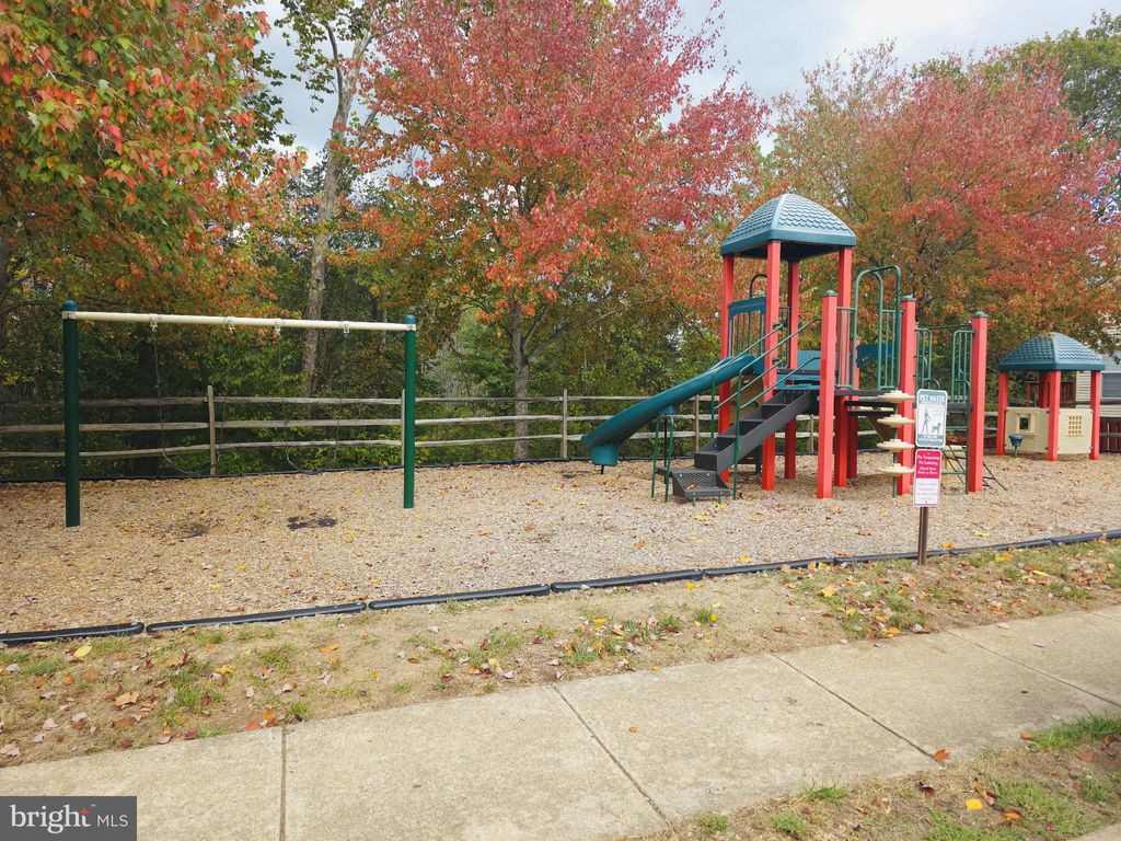 Photo of 6719 Emmanuel Court, GAINESVILLE, VA 20155 (MLS # VAPW2105822)