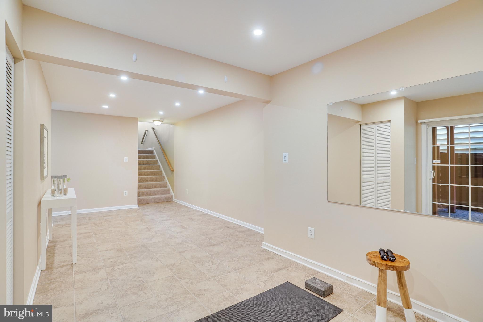 HIGHLAND OAKS - Residential