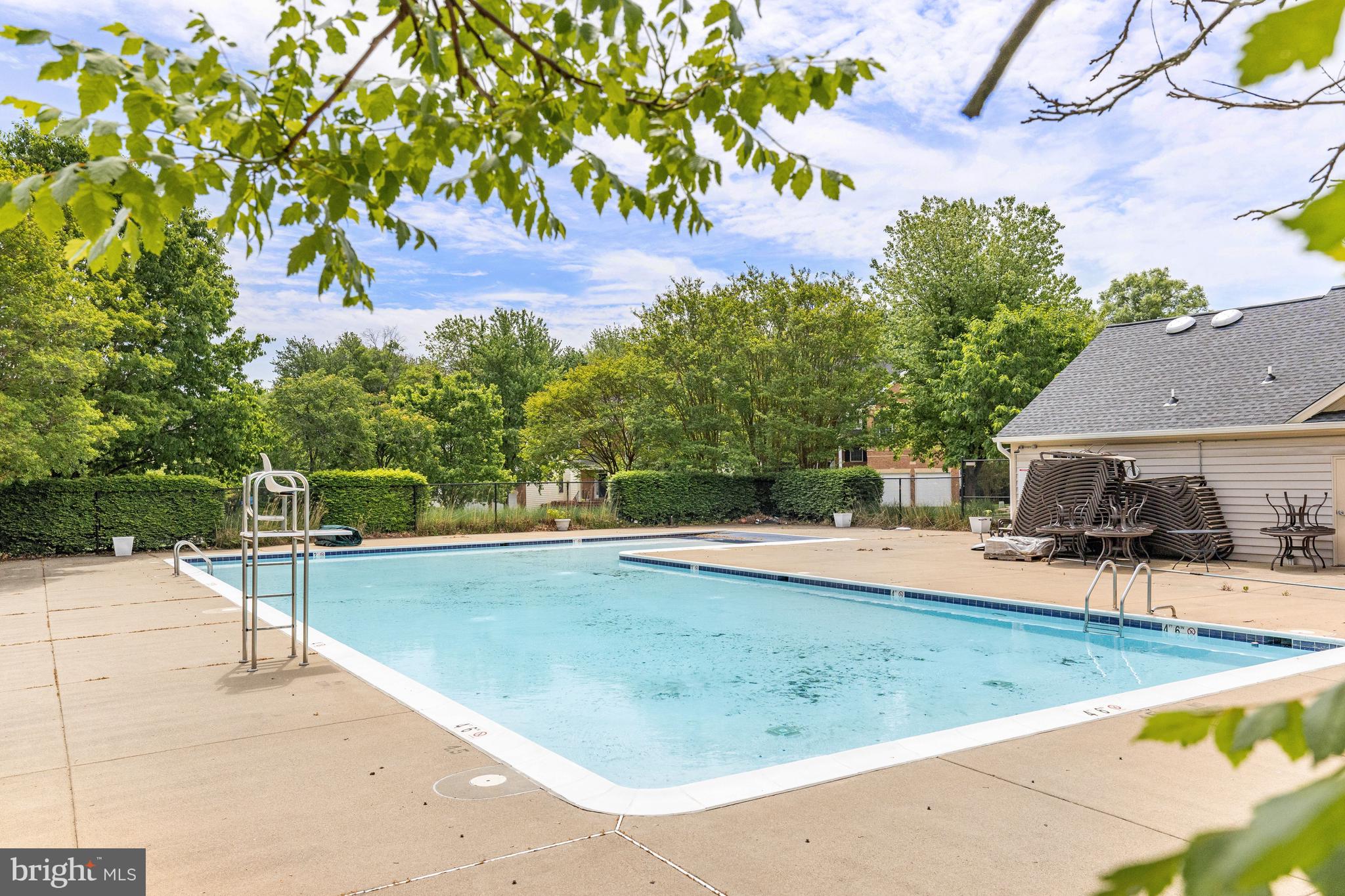 HIGHLAND OAKS - Residential