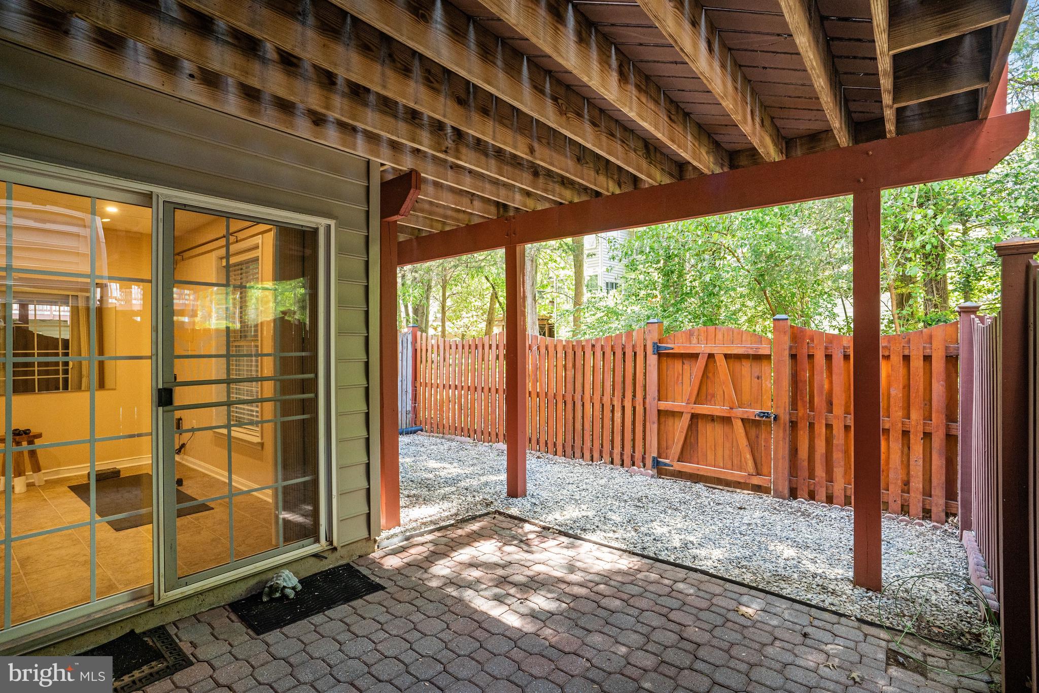 HIGHLAND OAKS - Residential