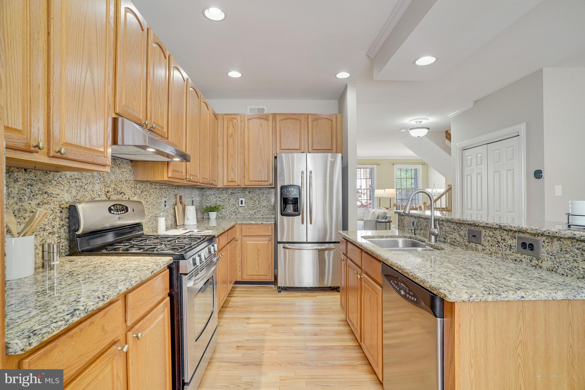 HIGHLAND OAKS - Residential