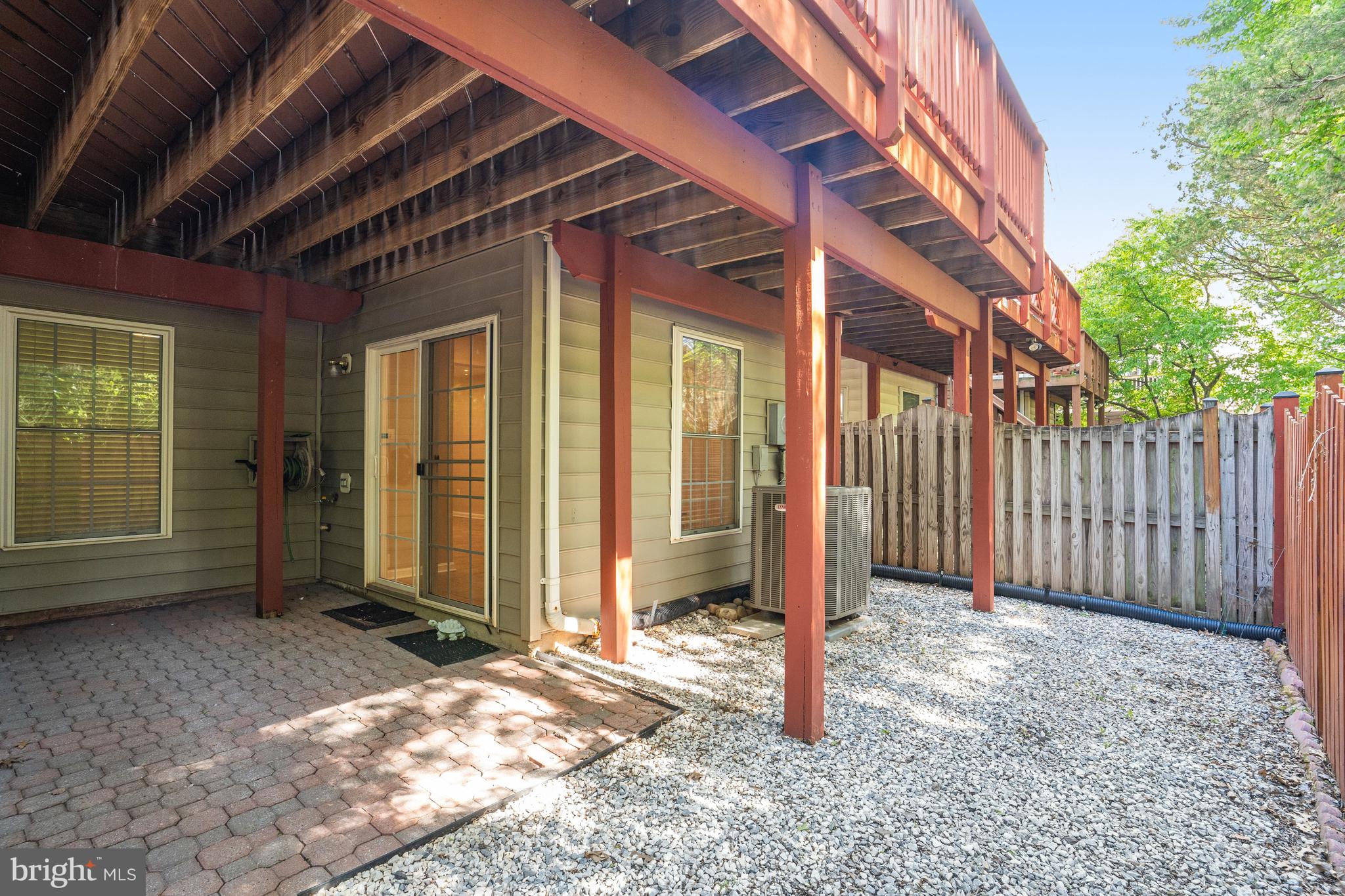 HIGHLAND OAKS - Residential