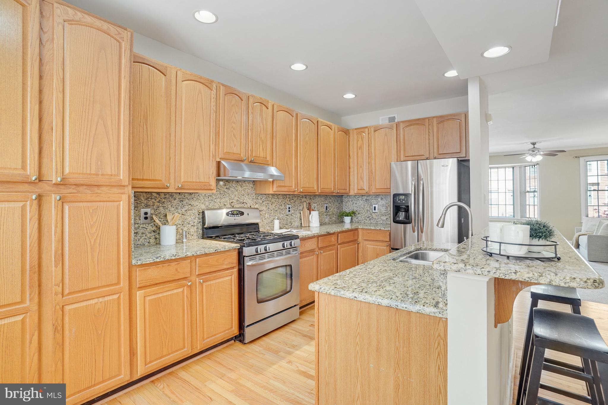 HIGHLAND OAKS - Residential