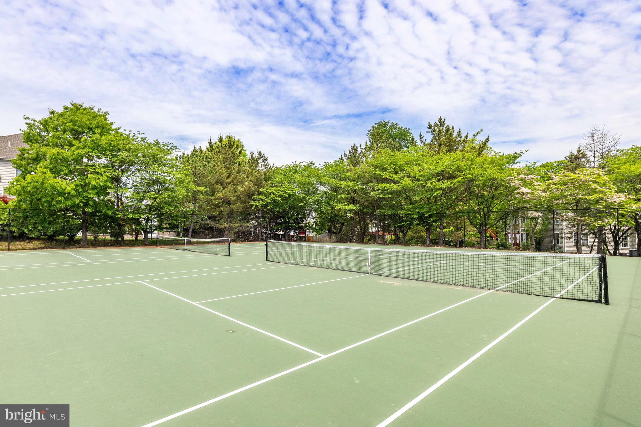 HIGHLAND OAKS - Residential