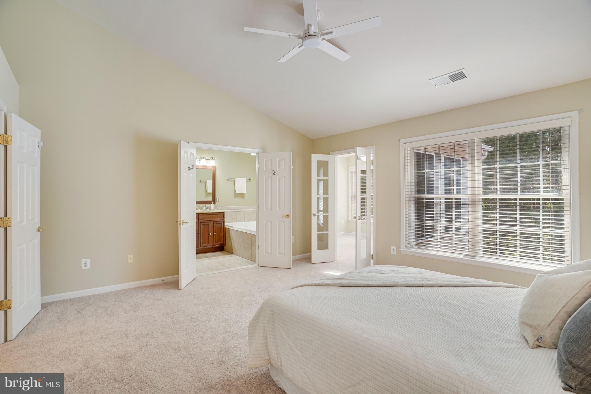 HIGHLAND OAKS - Residential