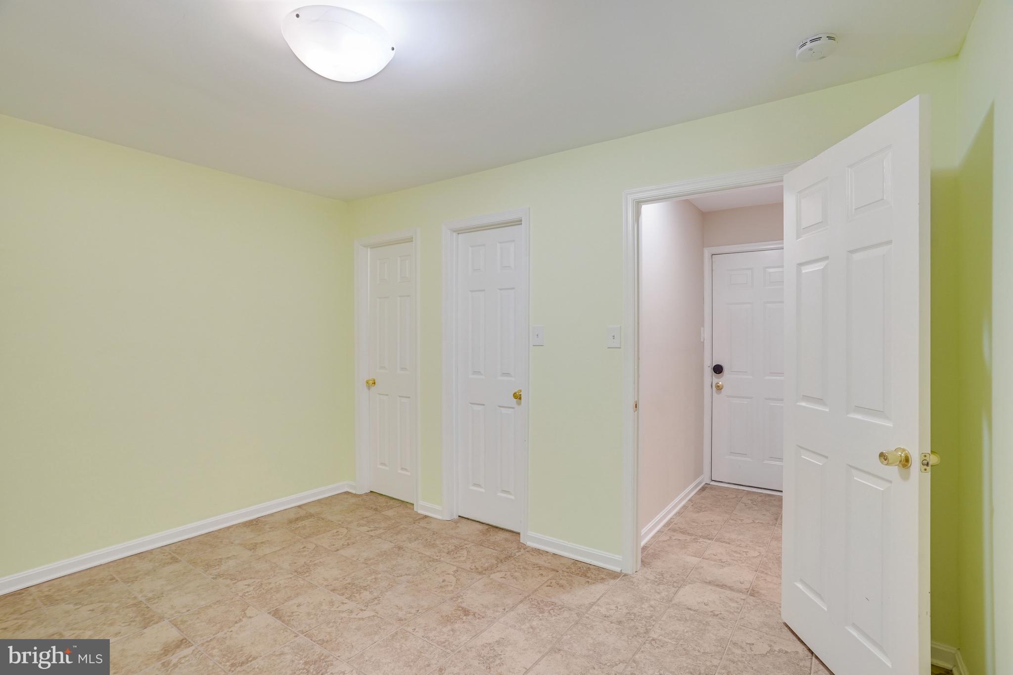 HIGHLAND OAKS - Residential