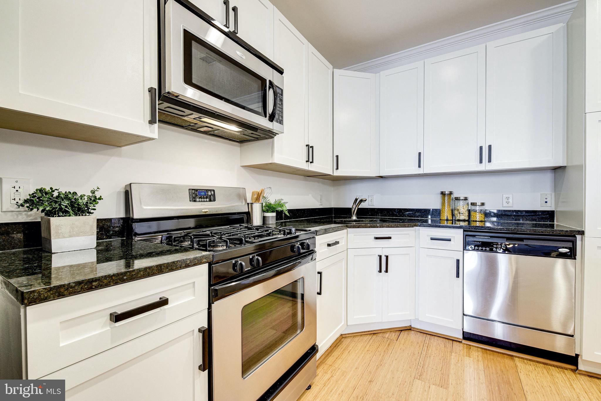 444 W BROAD STREET 523