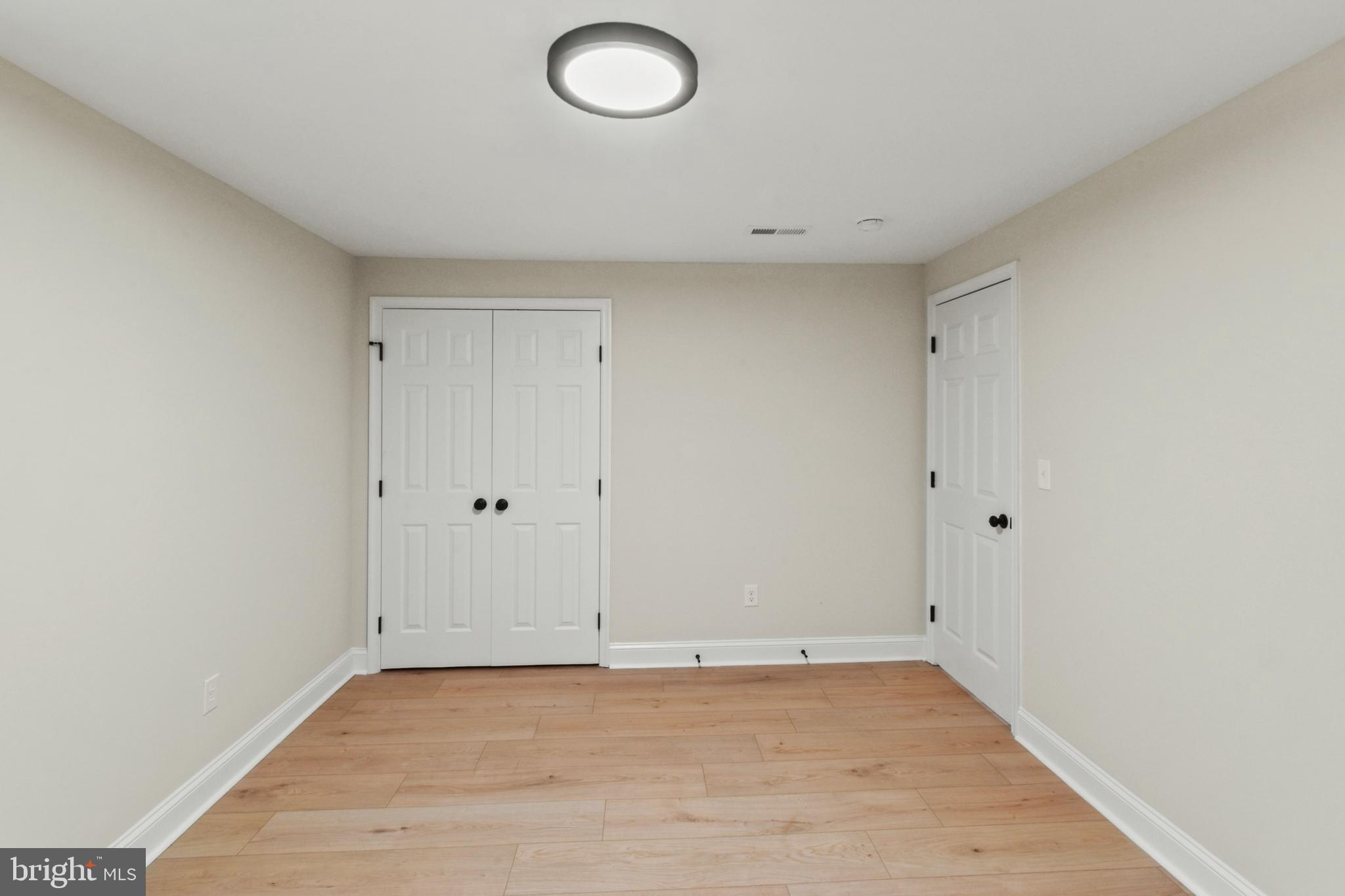 BEAVER DAM WOODS - Residential