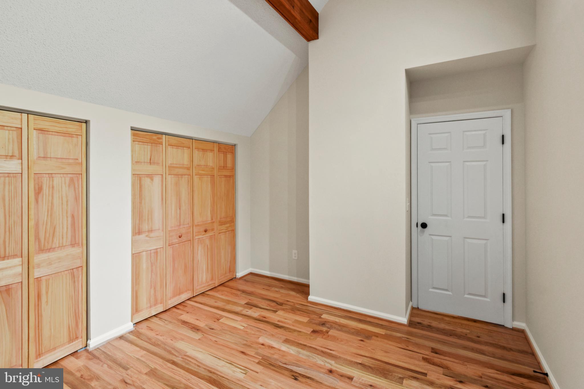 BEAVER DAM WOODS - Residential