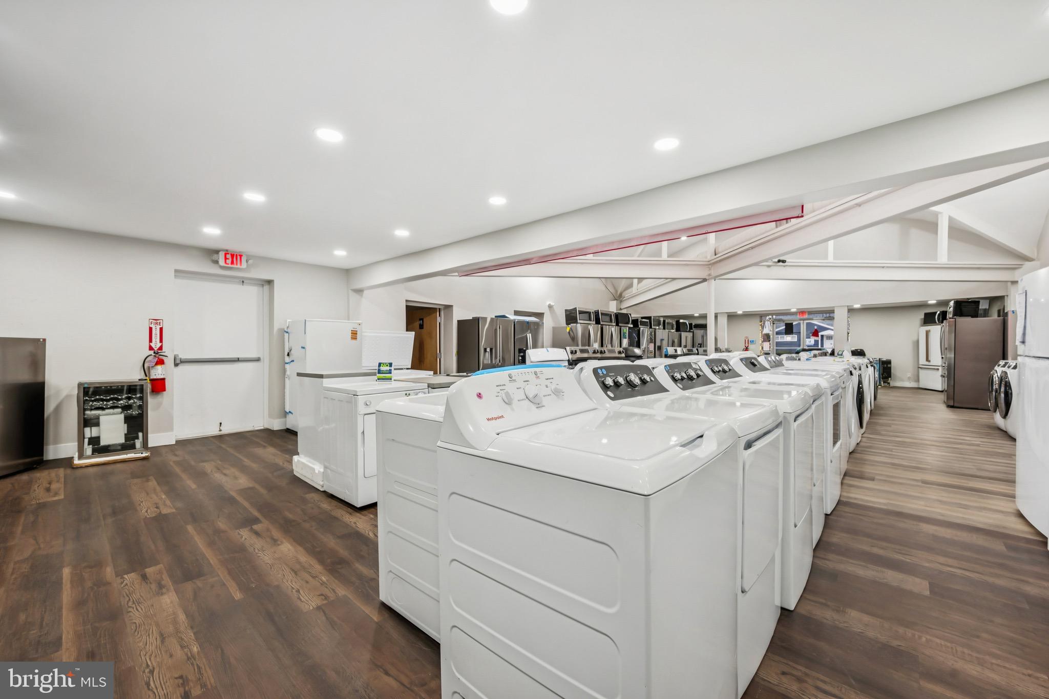 314-316 E EVESHAM ROAD