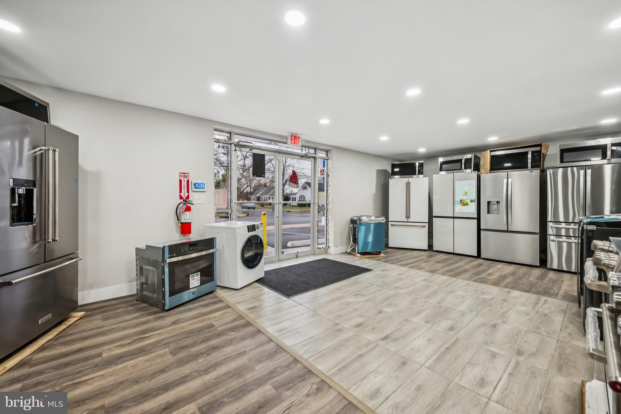 314-316 E EVESHAM ROAD