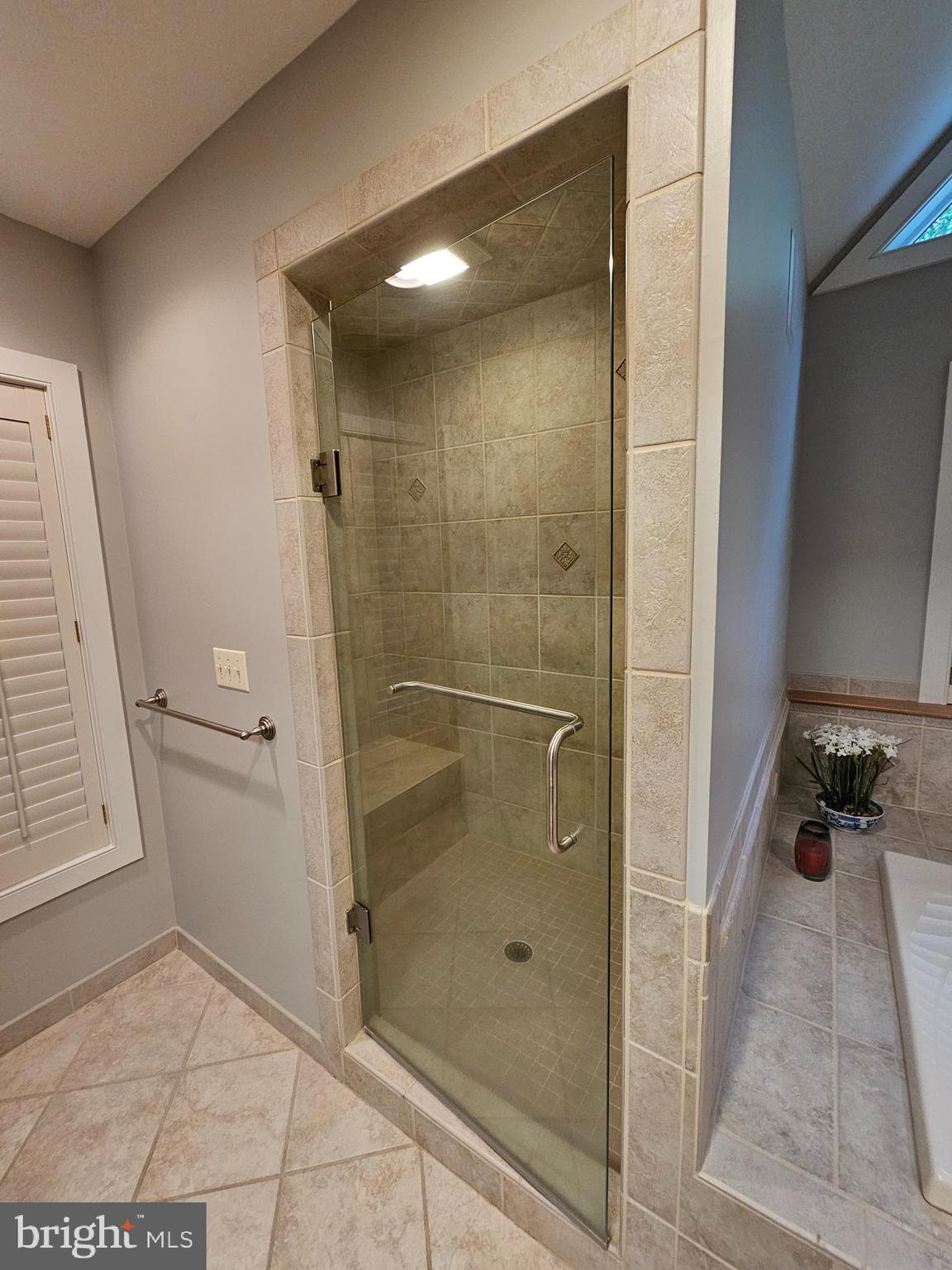 GLENDALE ROAD - Residential