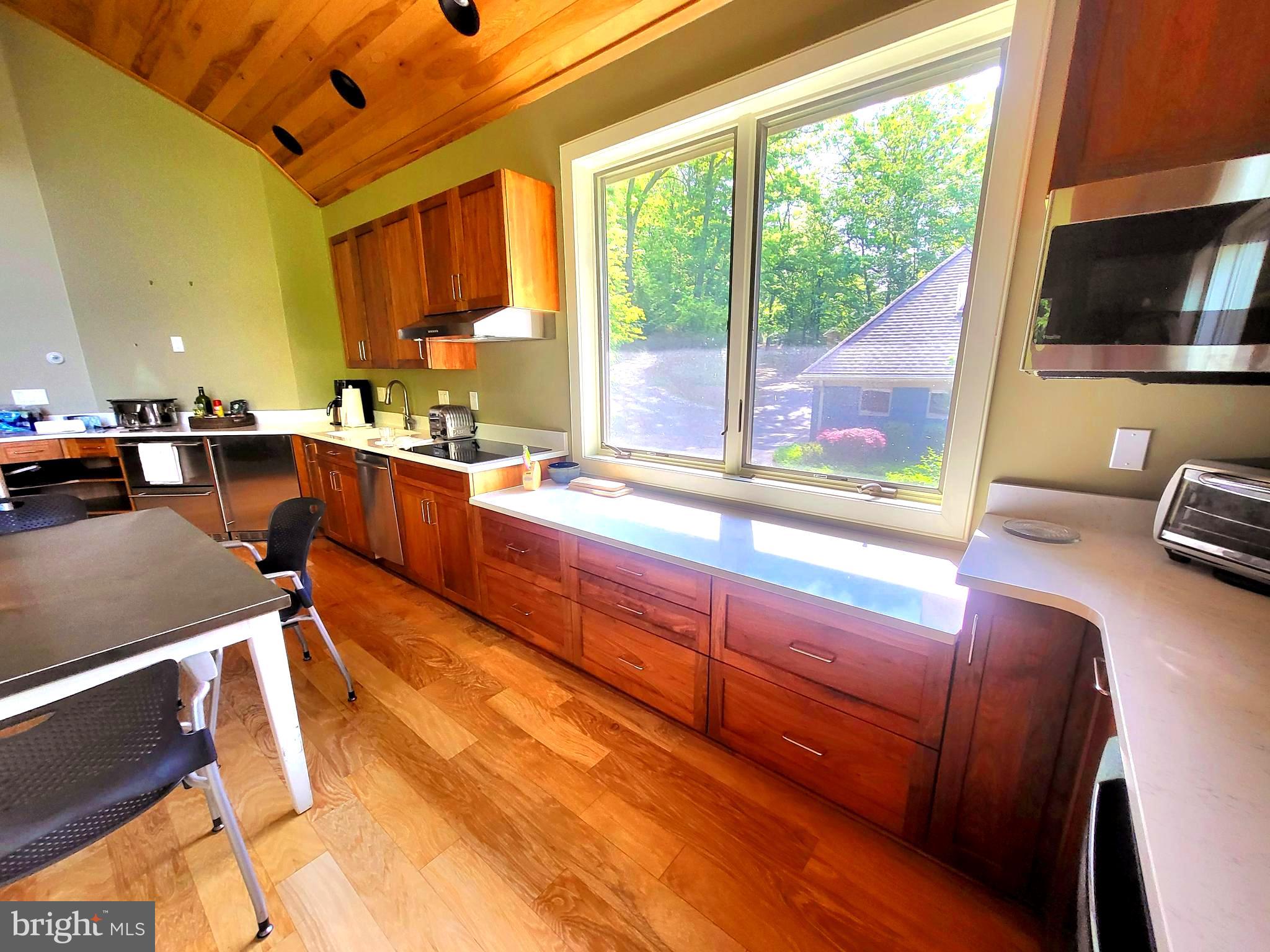 GLENDALE ROAD - Residential