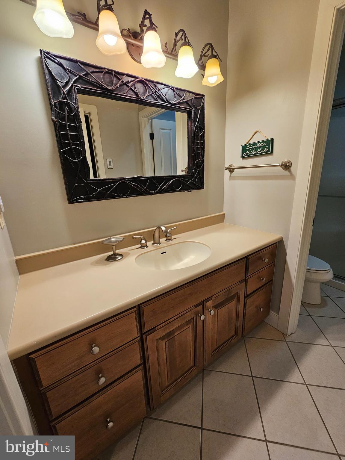 GLENDALE ROAD - Residential