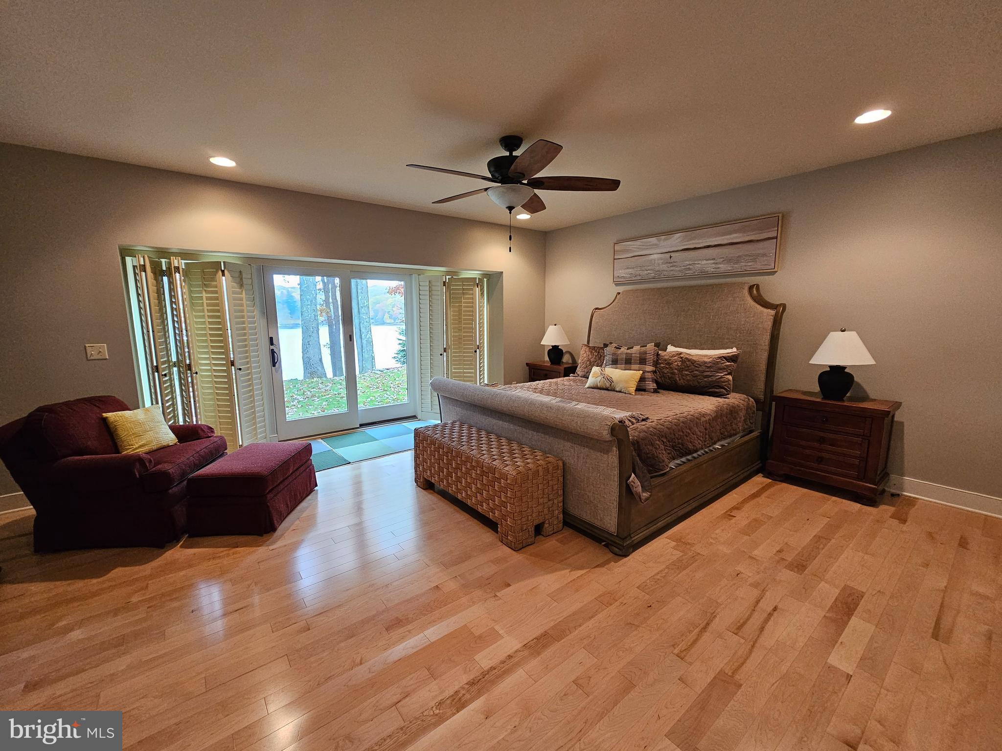 GLENDALE ROAD - Residential